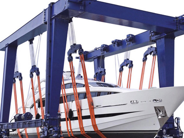 游艇吊安裝法蘭連接和焊接固定哪個更好呢？